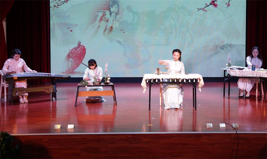 单双线上平台,单双（中国）2019年度工作动员大会---传统文化展示《茶花墨韵》